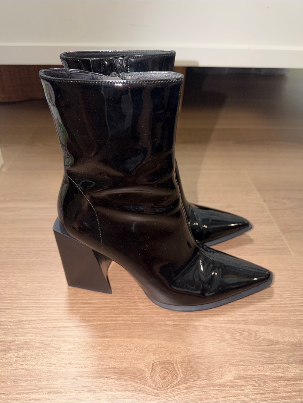 Jeffrey Campbell La Siren Black Patent Pointed Toe Ankle Boots - Picture 4 of 7